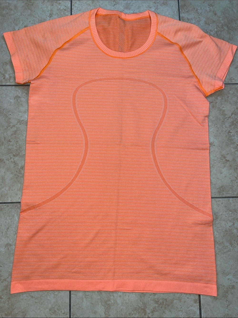 Lululemon Swiftly Tech Short Sleeve 2.0 Hip Length Seamless Tee in Coral Orange